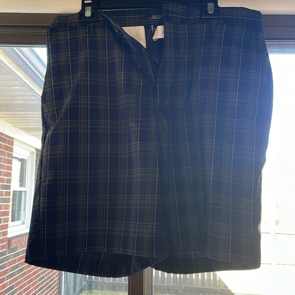 Chaps golf shorts - Picture 1 of 5